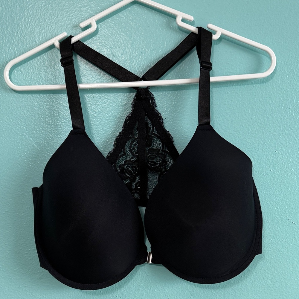 Elegant Black Women's Bra with Lace Back